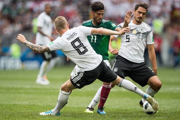 17.06.2018 MOSKWA MOSCOW LUZHNIKI STADIUM PILKA NOZNA (FOOTBALL) MISTRZOSTWA SWIATA ROSJA 2018 FIFA World Cup WM Weltmeisterschaft Fussball RUSSIA 2018 NIEMCY - MEKSYK (GERMANY - MEXICO) NZ CARLOS VELA MATS HUMMELS TONI KROOS FOTO LUKASZ SKWIOT CYFRASPORT NEWSPIX.PL --- Newspix.pl  20180617CSLS0036