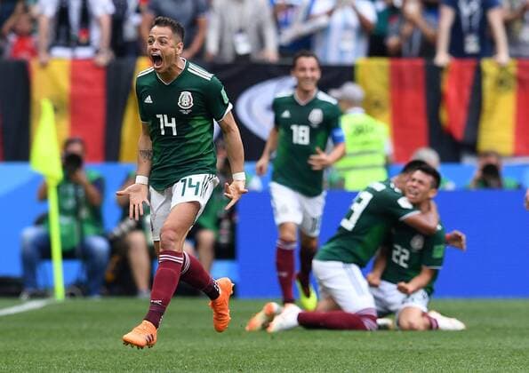 FUSSBALL WM 2018 Vorrunde Gruppe F -- Deutschland - Mexiko 17.06.2018 Torjubel nach dem 0:1: Javier Hernandez (Mexiko)