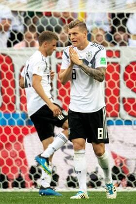 180617 Toni Kroos of Germany looks dejected during the FIFA World Cup WM Weltmeisterschaft Fussball group stage match between Germany and Mexico on June 17, 2018 in Moscow. Photo: Petter Arvidson BILDBYRAN kod PA 92069 Copyright: PETTERxARVIDSON BB180617PA069