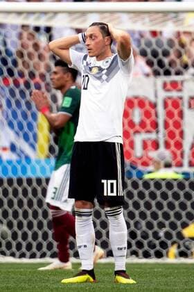 180617 Mesut Özil of Germany looks dejected during the FIFA World Cup WM Weltmeisterschaft Fussball group stage match between Germany and Mexico on June 17, 2018 in Moscow. Photo: Petter Arvidson BILDBYRAN kod PA 92069 Copyright: PETTERxARVIDSON BB180617PA074