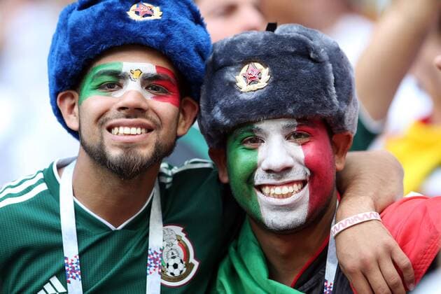 17.06.2018. Moscow, Russian: German and Mexican fans in the stands at FIFA World Cup WM Weltmeisterschaft Fussball Russia 2018, Group F, football match between GERMANY v MEXICO in Luzhniki Stadium in Moscow.  Copyright: xMarcoxIacobuccix xIPAx xMarcoxIacobuccix
