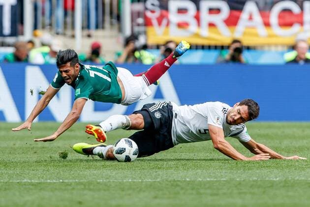Moskau, Russland, 17.06.2018, FIFA Weltmeisterschaft, Gruppe F, Deutschland - Mexico, Carlos Vela (MEX) und Mats Hummels (GER) im Zweikampf ( DeFodi507
