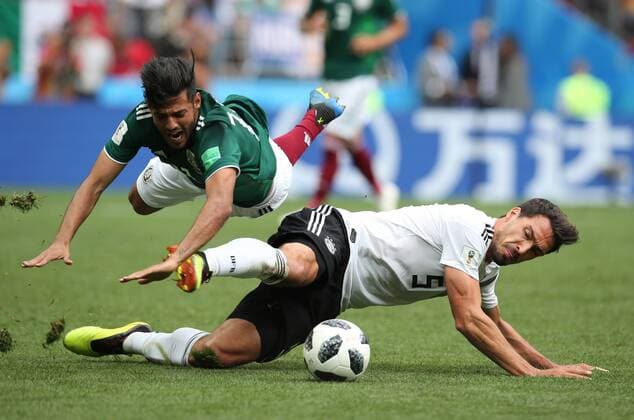 17.06.2018. Moscow, Russian: Vela and Khedira in action during the FIFA World Cup WM Weltmeisterschaft Fussball Russia 2018, Group F, football match between GERMANY v MEXICO in Luzhniki Stadium in Moscow.  Copyright: xMarcoxIacobuccix xIPAx xMarcoxIacobuccix