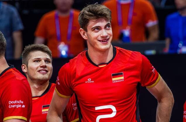 Deutschland - Japan Tobias Krick ( 2 GER) beim Spiel Deutschland - Japan in der Volleyball Nations League der Herren. Ludwigsburg. 15.06.18 Volleyball Volleyball Nations League , Ludwigsburg Baden Wuerttemberg Deutschland MHP Arena
