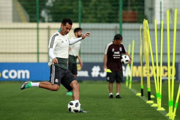 WM 2018, Training Nationalteam Mexiko Mexico s national soccer team player Rafael Marquez participates in a press conference PK Pressekonferenz at the facilities of the Dinamo, in Moscow, Russia, 19 June 2018. Mexico prepares for its next FIFA World Cup WM Weltmeisterschaft Fussball Russia 2018 match against South Korea in Rostov. Mexico s national soccer team training session !ACHTUNG: NUR REDAKTIONELLE NUTZUNG!  Copyright: xJosexMendezx MOS18 20180619-636650293714499828