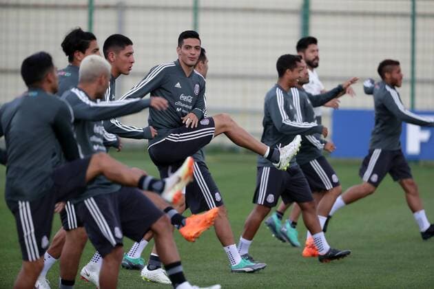 June 19, 2018 - EUM20180619DEP25.JPG.MOSCÃö, Rusia Soccer Futbol-Mexico.- La Seleccion Mexicana de futbol realiza su entrenamiento este martes 19 de junio de 2018 como parte de su preparacion para el choque ante el combinado de Corea del Sur, duelo correspondiente a la actividad del Grupo F dentro del Mundial de Rusia 2018. Foto: Agencia EL UNIVERSAL Luis Cortes RCC. Latin News: June 19, 2018  - ZUMAu78_ 20180619_zaf_u78_544 Copyright: xLuisxCortesx