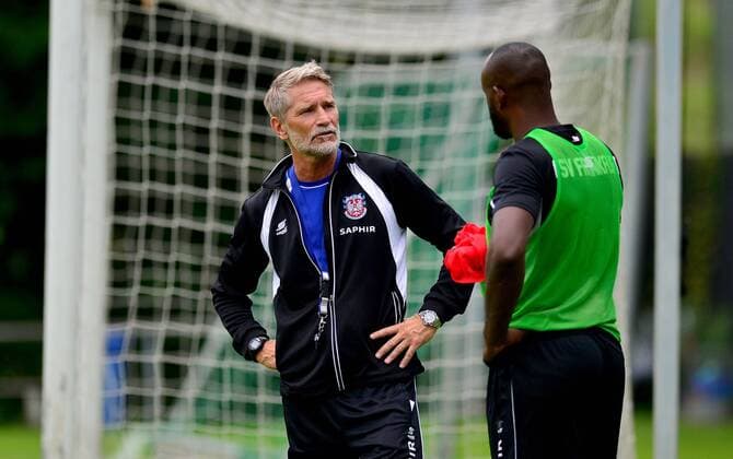 Fußball, Trainerhistorie, FSV Frankfurt 19.06.2018, xkaix, Fussball Regionalliga Suedwest, FSV Frankfurt Trainingsstart 2018 19, emspor v.l. Alexander Conrad (FSV Frankfurt, Cheftrainer) und Alban Sabah (FSV Frankfurt) Frankfurt am Main