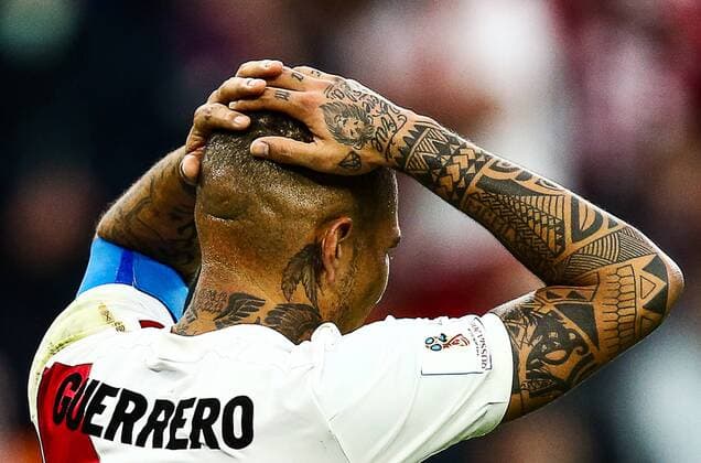 Bilder des Tages - SPORT YEKATERINBURG, RUSSIA - JUNE 21, 2018: Peru s Paolo Guerrero in the 2018 FIFA World Cup WM Weltmeisterschaft Fussball Group C Round 2 football match against France at Yekaterinburg Arena. Valery Sharifulin TASS  TS085933