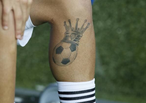 Paulo Dybala of Argentina tattoo on his leg during the FIFA World Cup WM Weltmeisterschaft Fussball 2018 Group D match at the Nizhny Novgorod Stadium, Nizhny Novgorod. Picture date 21st June 2018. Picture credit should read: David Klein Sportimage EDITORIAL USE ONLY. No use with unauthorised audio, video, data, fixture lists, club league logos or live services. Online in-match use limited to 120 images, no video emulation. No use in betting, games or single club league player publications.