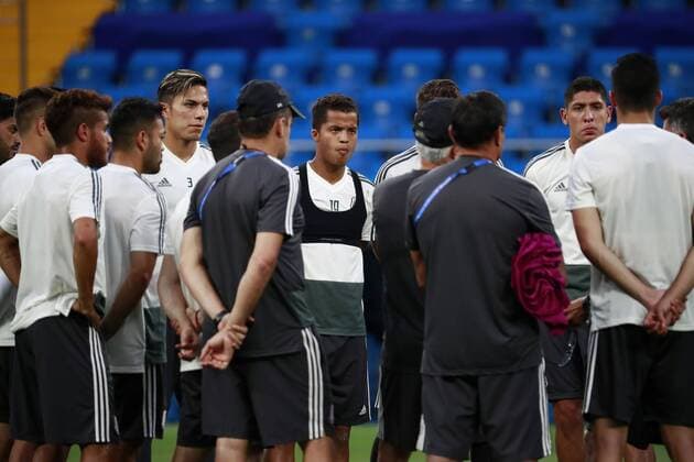 WM 2018, Training Nationalteam Mexiko Mexico s player Giovani Dos Santos (C) participates in a training session in Rostov-on-Don, Russia 22 June 2018. South Korea will play Mexico in their FIFA World Cup WM Weltmeisterschaft Fussball 2018 Group F match 23 June 2018. Mexico training !ACHTUNG: NUR REDAKTIONELLE NUTZUNG!  Copyright: xJoséxMéndezx ROS109 20180622-636652997500263636