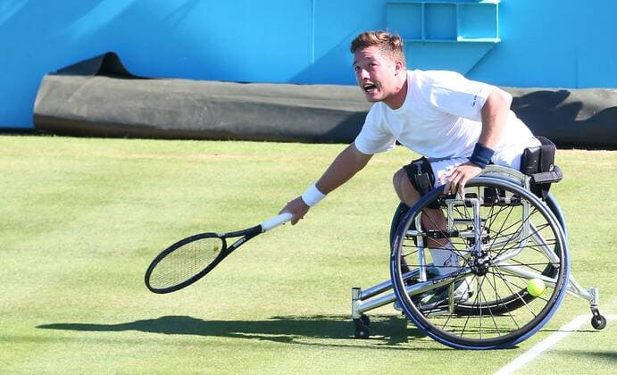 Rohlstuhltennis, Queens Club London June 22, 2018 - London, United Kingdom - Alfie Hewett (GBR) .during Fever-Tree Championships Wheelchair Doubles Event match between Alfie Hewett and Gordon Reid (GBR) against Stephane Houdet and Nicolas Peifer (FRA) at The Queen s Club, London, on 22 June 2018 Fever-Tree Championships - Wheelchair Tennis  - ZUMAn230 20180622_zaa_n230_990 Copyright: xKieranxGalvinx