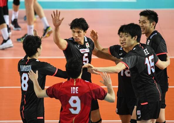 (180624) -- JIANGMEN, June 24, 2018 -- Players of Japan celebrate during a match against Canada at the FIVB Volleyball Nations League 2018 men s tournament in Jiangmen, south China s Guangdong Province, June 24, 2018. Canada won 3-0. ) (SP)CHINA-JIANGMEN-VOLLEYBALL-FIVB NATIONS LEAGUE-MEN (CN) DengxHua 