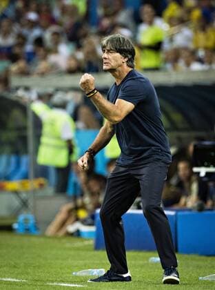 Sochi, 23.06.2018 Trainer Joachim Löw (Deutschland) ballt die Faust Deutschland - Schweden Fisht Stadion - Olympiastadion *** Sochi 23 06 2018 Coach Joachim Löw Germany clenched his fist Germany Sweden Fisht Stadium Olympic Stadium