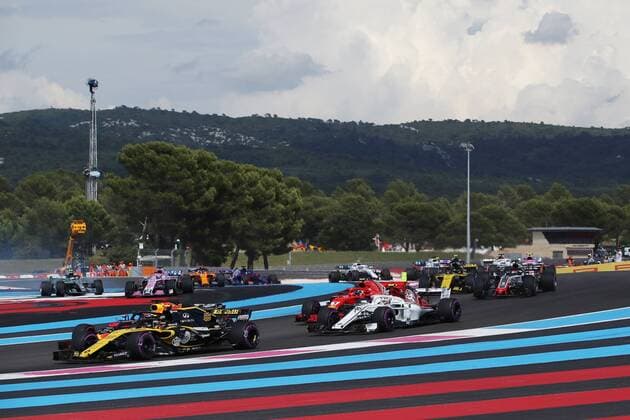 Carlos Sainz (Renault Formula One Team) vor Charles Leclerc (Alfa Romeo Sauber F1 Team) und Kimi Raikkoenen (Scuderia Ferrari) Grosser Preis von Frankreich 2018, Rennen, Motorsport, Formel 1, 24.06.2018 Le Castellet Copyright: xEibner-Pressefoto Illmannx EP_eer