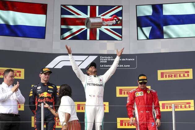 Motorsports: FIA Formula One World Championship WM Weltmeisterschaft 2018, Grand Prix of France, Ron Meadows, 33 Max Verstappen (NLD, Aston Martin Red Bull Racing), 44 Lewis Hamilton (GBR, Mercedes AMG Petronas Motorsport), 7 Kimi Raikkonen (FIN, Scuderia Ferrari), Le Castellet France