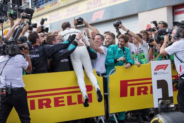 Siegesjubel bei Lewis Hamilton (Mercedes AMG Petronas Formula One Team) Grosser Preis von Frankreich 2018, Rennen, Motorsport, Formel 1, 24.06.2018 Le Castellet Copyright: xEibner-Pressefoto Illmannx EP_eer