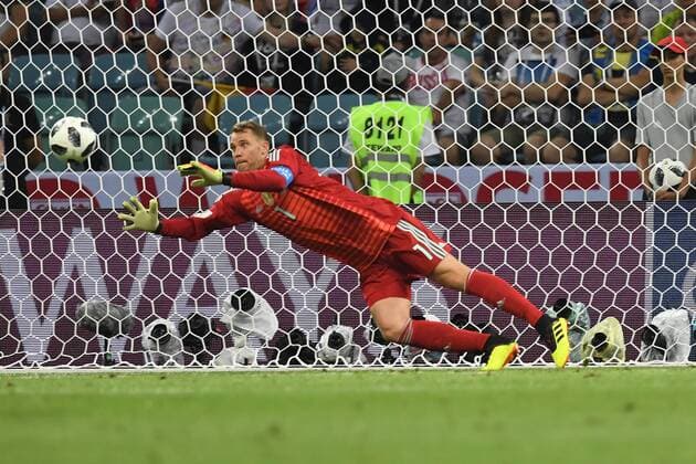 Sochi Fussball Herren, FIFA Fussball Weltmeisterschaften 2018, FIFA World Cup WM Weltmeisterschaft Fussball 2018, 23.06.2018, Fishtstadion Sochi , Gruppe F Vorrunde, Deutschland vs Schweden, Manuel Neuer Deutschland Aktion, Einzelbild, *** Sochi Soccer Men FIFA World Cup 2018 FIFA world cup 2018 23 06 2018 Fishtstadion Sochi Group F Preliminary round Germany vs Sweden Manuel Neuer Germany Action Single shot