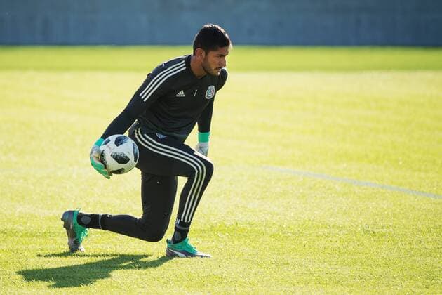 180626 Goalkeeper Jose Corona of the Mexican national football team at a practice session during the FIFA World Cup WM Weltmeisterschaft Fussball on June 26, 2018 in Ekaterinburg. Photo: Joel Marklund BILDBYRN kod JM 87735 Copyright: JOELxMARKLUND BB180626JM069