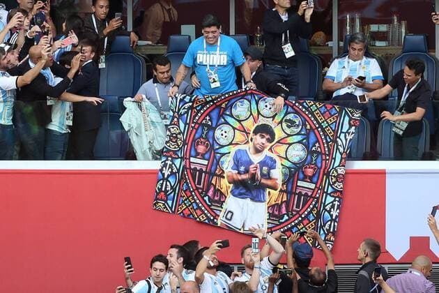 Sport Themen der Woche KW26 Bilder des Tages - SPORT Nigeria v Argentina 2018 FIFA World Cup WM Weltmeisterschaft Fussball Diego Maradona in the crowd before the 2018 FIFA World Cup match at St Petersburg Stadium, St Petersburg Content Not Available For UK Newspapers Copyright: xPaulxChestertonx FIL-11961-0005