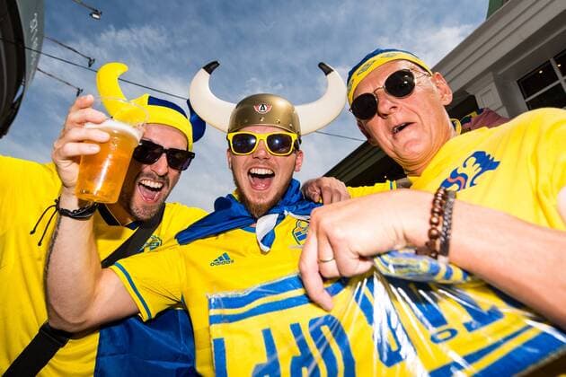 180627 Swedish fans ahead of the FIFA World Cup WM Weltmeisterschaft Fussball group stage match between Mexico and Sweden on June 27, 2018 in Ekaterinburg. Photo: Petter Arvidson BILDBYRN kod PA 87737 Copyright: PETTERxARVIDSON BB180627PA004