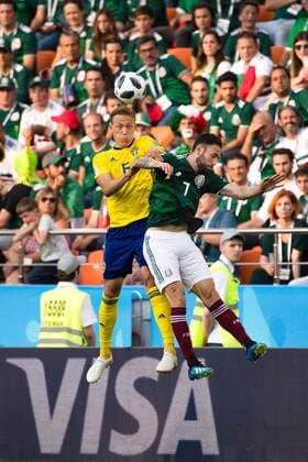 180627 Ludwig Augustinsson of Sweden against Miguel Layun of Mexico during the FIFA World Cup WM Weltmeisterschaft Fussball group stage match between Mexico and Sweden on June 27, 2018 in Ekaterinburg. Photo: Joel Marklund BILDBYRN kod JM 87737 Copyright: JOELxMARKLUND BB180627JM062