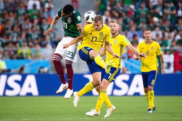180627 Jesus Gallardo of Mexico and Viktor Claesson of Sweden during the FIFA World Cup WM Weltmeisterschaft Fussball group stage match between Mexico and Sweden on June 27, 2018 in Ekaterinburg. Photo: Joel Marklund BILDBYRN kod JM 87737 Copyright: JOELxMARKLUND BB180627JM064