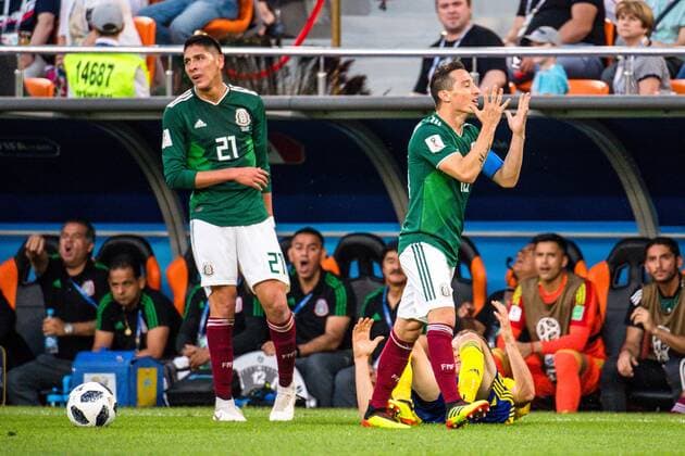 180627 Edson Alvarez and Andres Guardado of Mexico looks dejected during the FIFA World Cup WM Weltmeisterschaft Fussball group stage match between Mexico and Sweden on June 27, 2018 in Ekaterinburg. Photo: Petter Arvidson BILDBYRN kod PA 87737 Copyright: PETTERxARVIDSON BB180627PA121