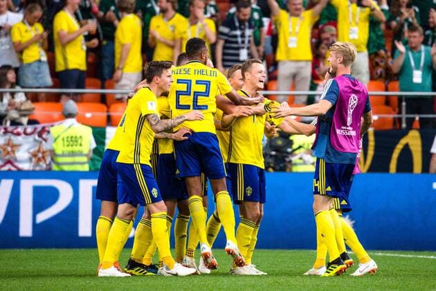 180627 Players of Sweden celebrates after the FIFA World Cup WM Weltmeisterschaft Fussball group stage match between Mexico and Sweden on June 27, 2018 in Ekaterinburg. Photo: Petter Arvidson BILDBYRAN kod PA 87737 Copyright: PETTERxARVIDSON BB180627PA132