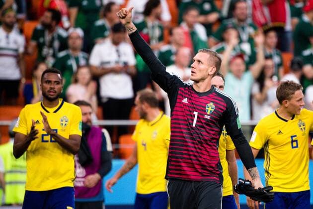 180627 goalkeeper Robin Olsen of Sweden celebrates after the FIFA World Cup WM Weltmeisterschaft Fussball group stage match between Mexico and Sweden on June 27, 2018 in Ekaterinburg. Photo: Joel Marklund BILDBYRAN kod JM 87737 Copyright: JOELxMARKLUND BB180627JM115