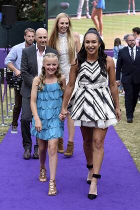 Amie Hunt von der Elena Baltacha Foundation und Heather Watson beim Tennis on the Thames WTA Tennis Damen Event in den Bernie Spain Gardens. London, 28.06.2018