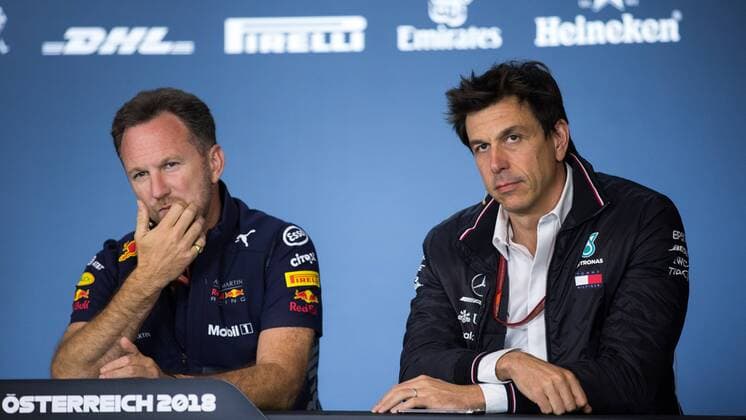 FORMULA 1 - GP of Austria 2018 SPIELBERG,AUSTRIA,29.JUN.18 - MOTORSPORTS, FORMULA 1 - Grand Prix of Austria, Red Bull Ring, free practice. Image shows team principal Christian Horner (Red Bull Racing) and executive director Toto Wolff (Mercedes). GEPAxpictures xDanielxGoetzhaber