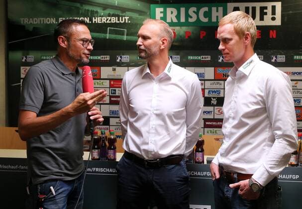BAU 29.06.2018 Göppingen Handball Frisch Auf! Göppingen PK Hartmut Mayerhoffer wird als Trainer vorgestellt, v.l. Moderator Holger Laser, Trainer Hartmut Mayerhoffer, Christian Schöne (Sportlicher Leiter)