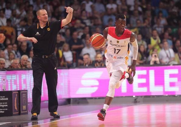 Trainer Coach Henrik Roedl (GER) und Topscorer Dennis Schroeder (GER)