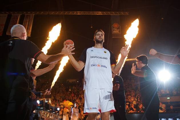 Basketball Braunschweig 29.06.2018 DBB Nationalmannschaft Länderspiel WM Qualifikation FIBA Europe Deutschland (GER) - Österreich (AUT) Teamvorstellung GER Maximilian Kleber (Deutschland, No.24) *** Basketball Braunschweig 29 06 2018 DBB National Team International Friendlies WC Qualification FIBA u200b u200bEurope Germany GER Austria AUT Team Presentation GER Maximilian Kleber Germany No 24