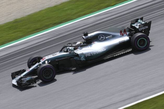 FORMULA 1 - GP of Austria 2018 SPIELBERG,AUSTRIA,30.JUN.18 - MOTORSPORTS, FORMULA 1 - Grand Prix of Austria, Red Bull Ring, free practice. Image shows Lewis Hamilton (GBR Mercedes). GEPAxpictures xWolfgangxGrebien