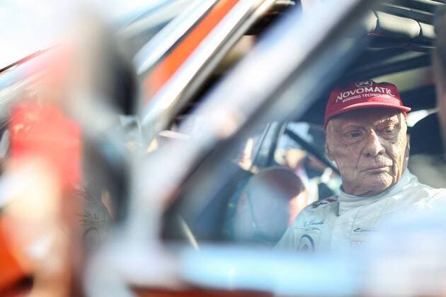 Sport-Bilder des Tages FORMULA 1 - GP of Austria 2018 SPIELBERG,AUSTRIA,30.JUN.18 - MOTORSPORTS - Grand Prix of Austria, Red Bull Ring, legends parade. Image shows Niki Lauda (BMW 3.0 CSL). GEPAxpictures xDanielxGoetzhaber
