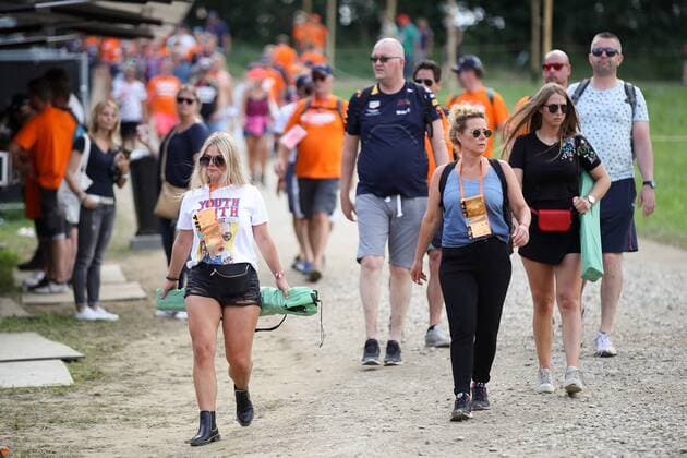 FORMULA 1 - GP of Austria 2018 SPIELBERG,AUSTRIA,30.JUN.18 - MOTORSPORTS, FORMULA 1 - Grand Prix of Austria, Red Bull Ring, qualifying. Image shows fans at the Max Verstappen village. GEPAxpictures xChristianxWalgram