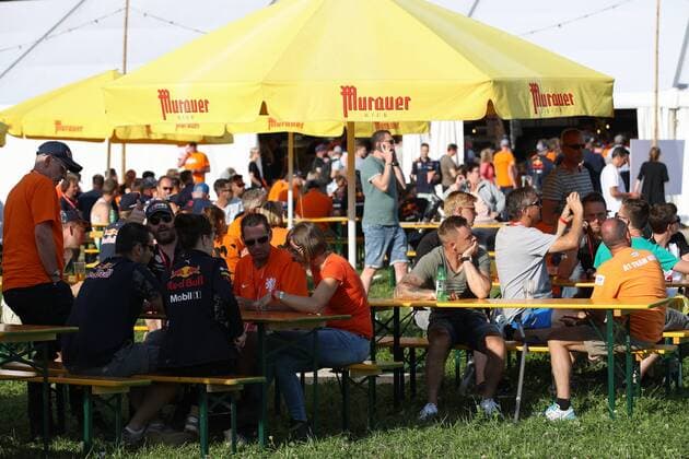 FORMULA 1 - GP of Austria 2018 SPIELBERG,AUSTRIA,30.JUN.18 - MOTORSPORTS, FORMULA 1 - Grand Prix of Austria, Red Bull Ring, qualifying. Image shows fans at the Max Verstappen village. GEPAxpictures xChristianxWalgram
