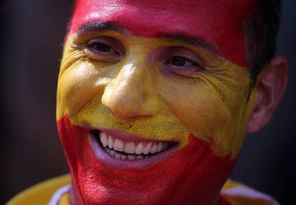 MOSCOW, RUSSIA â€“ JULY 1, 2018: Supporter of the Spanish men s national football team in Nikolskaya Street, central Moscow ahead of the 2018 FIFA World Cup WM Weltmeisterschaft Fussball Round of 16 match between Spain and Russia. Alexander Ryumin TASS  TS08755C