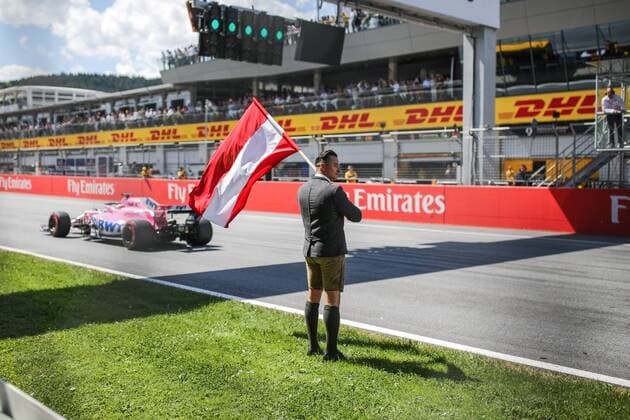 Sport Themen der Woche KW26 Sport - Bilder des Tages FORMULA 1 - GP of Austria 2018 SPIELBERG,AUSTRIA,01.JUL.18 - MOTORSPORTS - Grand Prix of Austria, Red Bull Ring. Image shows Andreas Gabalier. GEPAxpictures xDanielxGoetzhaber