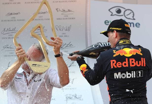 Sport - Bilder des Tages MOTORSPORTS - The Flying Bulls Air Show SPIELBERG,AUSTRIA,01.JUL.18 - MOTORSPORTS - The Flying Bulls Air Show. Image shows the rejoicing of team manager Jonathan Wheatley (Red Bull Racing) and the rejoicing of Max Verstappen (NED Red Bull Racing). GEPAxpictures xAndreasxPranter