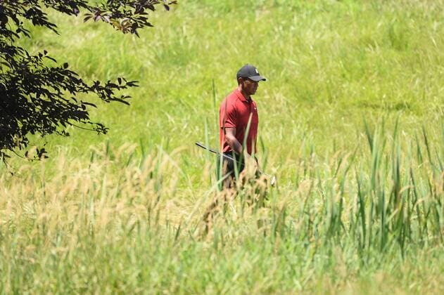 Sport - Bilder des Tages JULY 01, 2018 - Tiger Woods (USA) walks to the number six tee box during the final round at the 2018 Quicken Loans National at the Tournament Players Club in Potomac MD. PGA Golf Herren 2018: Quicken Loans National JUL 01 - ZUMAcjm_ 20180701_zaf_cjm_020 Copyright: xJohnxMiddlebrookx