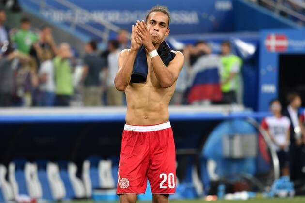Yussuf Yurary POULSEN (DEN), enttaeuscht,frustriert,niedergeschlagen nach Spielende, klatscht Applaus,Gestik, Aktion,Einzelbild,angeschnittenes Einzelmotiv,Halbfigur,halbe Figur. Kroatien (CRO)-Daenemark (DEN) 4-3 i.E. Achtelfinale,Round of 16,Spiel 52, am 01.07.2018 in Nizhny Novgorod,Nizhny Novgorod Stadium. Fussball Weltmeisterschaft 2018 in Russland vom 14.06. - 15.07.2018.