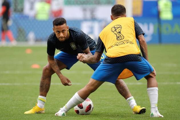 Brazilian forward Neymar (L) warms up prior to the start of the FIFA World Cup WM Weltmeisterschaft Fussball 2018 round of 16 soccer match between Croatia and Denmark, at Samara Arena in Samara, Russia, 1 July 2018. CROATIA VS. DENMARK !ACHTUNG: NUR REDAKTIONELLE NUTZUNG!  Copyright: xSebastiaoxMoreirax FWC52-29 20180702-636661424105755851