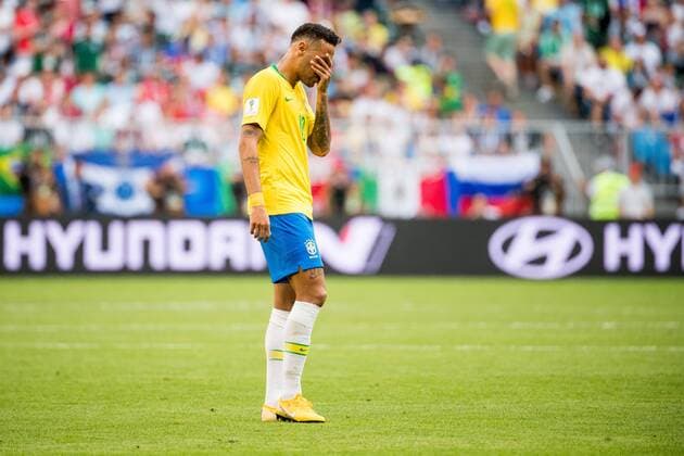 180702 Neymar of Brazil looks dejected during the FIFA World Cup WM Weltmeisterschaft Fussball round of 16 match between Brazil and Mexico on July 2, 2018 in Samara. Photo: Petter Arvidson BILDBYRAN kod PA 92081 Copyright: PETTERxARVIDSON BB180702PA072