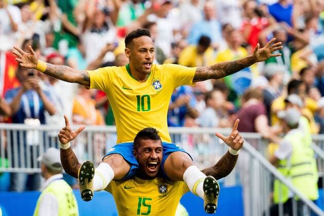 180702 Neymar and Paulinho of Brazil celebrate the 1-0 goal during the FIFA World Cup WM Weltmeisterschaft Fussball round of 16 match between Brazil and Mexico on July 2, 2018 in Samara. Photo: Petter Arvidson BILDBYRAN kod PA 92081 Copyright: PETTERxARVIDSON BB180702PA084