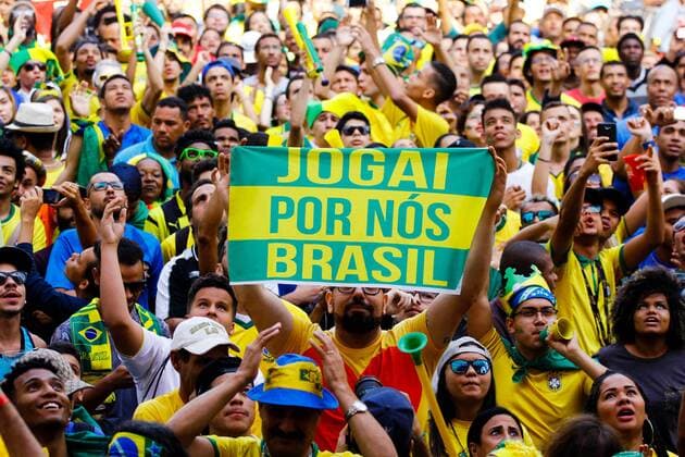Arena em SP transmite jogo do Brasil SÃO PAULO, SP - 02.07.2018: ARENA EM SP TRANSMITE JOGO DO BRASIL - Fans will attend the Arena set up in the Anhangabaú Valley, in the central region of São Paulo, where the game will be broadcast in the 2018 World Cup, between Brazil and Mexico, on Monday (02). (Photo: Aloisio Mauricio Fotoarena) x1560646x  AloisioxMauricio