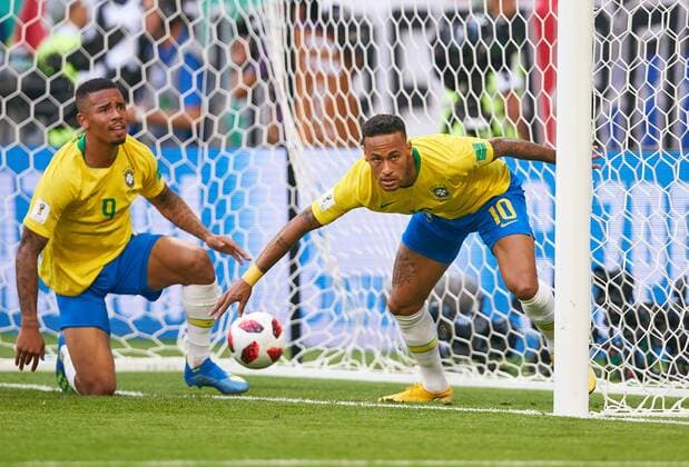 Brasil - Mexico, Soccer, Samara, July 02, 2018 NEYMAR, Bra 10 shoot goal for 1-0, celebrates his goal , Cheering, joy, emotions, celebrating, laughing, cheering, rejoice, tearing up the arms, clenching the fist, BRASIL - MEXICO FIFA World Cup WM Weltmeisterschaft Fussball 2018 RUSSIA, Best of 16, Season 2018 2019, July 02, 2018 Stadium in Samara, Russia. Photo: MAGICS Peter Schatz