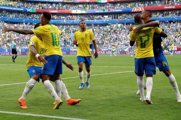 Brazilian forward Firmino (L) celebrates after scoring during the FIFA World Cup WM Weltmeisterschaft Fussball 2018 round of 16 soccer match between Brazil and Mexico, at Samara Arena in Samara, Russia, 2 July 2018. BRAZIL VS. MEXICO !ACHTUNG: NUR REDAKTIONELLE NUTZUNG!  Copyright: xSebastiaoxMoreirax FWC53-267 20180702-636661508427079136