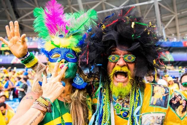 180702 Supporters of Brazil celebrate after the FIFA World Cup WM Weltmeisterschaft Fussball round of 16 match between Brazil and Mexico on July 2, 2018 in Samara. Photo: Petter Arvidson BILDBYRAN kod PA 92081 *** 180702 Supporters of Brazil celebrate after the FIFA World Cup round of 16 match between Brazil and Mexico on July 2, 2018 in Samara Photo Petter Arvidson BILDBYRAN Code PA 92081  Copyright: PETTERxARVIDSON BB180702PA153
